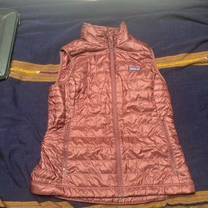 Women’s Patagonia nano puffy vest size Large